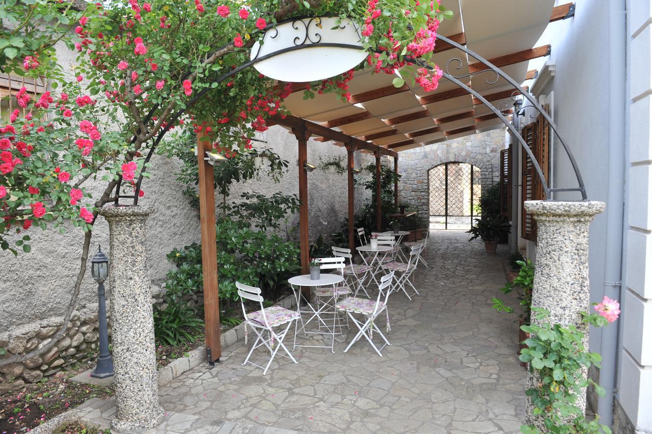 Rose Garden Hotel Shkodra Exterior foto